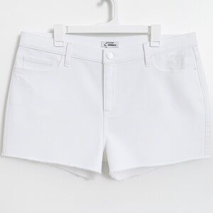 NWT Good American White ’90s Distressed Denim Shorts Size 16